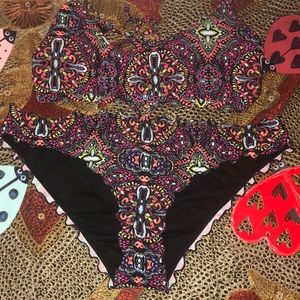 Hollister bikini (willing to sell separately too)